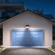 Philips LED-solcellelampe Zyren, sort, 5.000 K, sensor, IP65