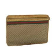 Pre-owned Canvas clutches