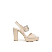 Linned plateau sandal