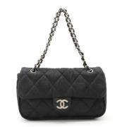 Pre-owned nylon chanel-tasker