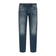 J06 Slim Type Jeans