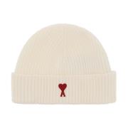 Ribbet uld beanie med logo patch