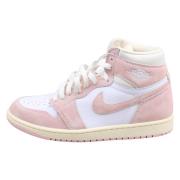 Vasket Pink Retro High OG Sneakers