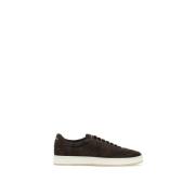 Minimalistisk design ruskind sneakers