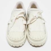 Pre-owned Canvas sneakers