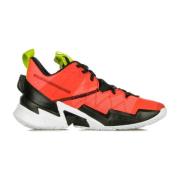 Bright Crimson High Top Basketball Sko