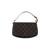 Pre-owned Canvas louis-vuitton-tasker