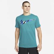 Nike Dri Fit Sport Clash Traenings T Shirt L - T-shirts hos Magasin