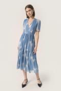 Soaked in Luxury Slaldora Nora Dress Kvinde Blue Scattered Print Midi ...