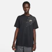 Nike Sportswear Boyfriend Fit T Shirt S - Trænings T-shirts hos Magasi...