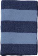 Klippan Uldplaid Unni Stripe Blue Depth/inf 0008 - Plaider hos Magasin