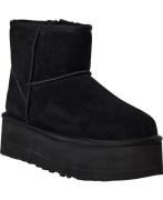 UGG Classic Mini Platf Kvinde Black Vinterstøvler Str 36 - hos Magasin