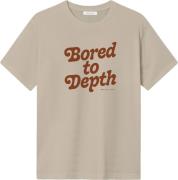 Wood Wood Wwbobby Depth Tshirt Mand Sand Grey Kortærmede T-shirts Str ...